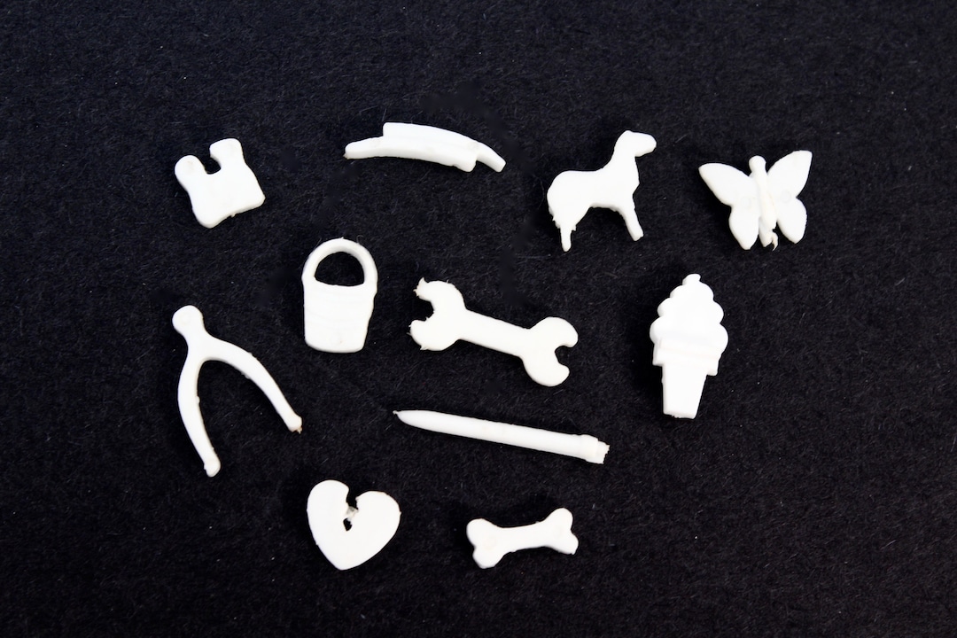 Replacement operation Game Pieces Vintage, Brain Freeze, Water on the