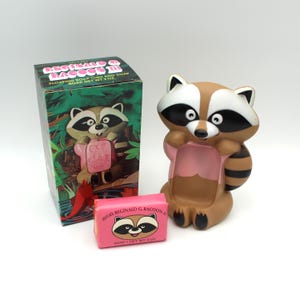 Vintage Avon Reginald G. Raccoon III soap set - 1970s, holder, animal, guest hand soap, small, kids bathroom