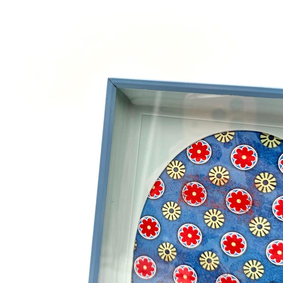 Vintage 1980s blue 5x7 picture frame - empty, oval opening, metal