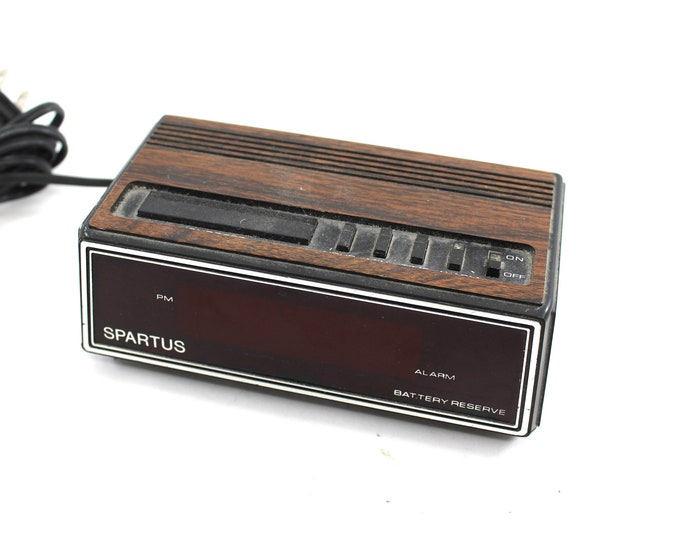 Snazzy Vintage Digital 1980s Alarm Clock 80s Retro Spartus Etsy