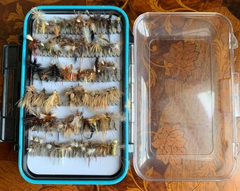 Assortiment 12 Mouches De Pêche Orvis – Avec Boîte De Rangement Mousse – Pour Truite Et Eau Douce