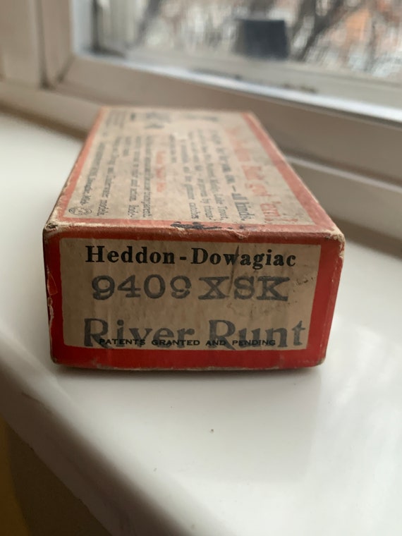 Heddon River Runt Box 9409 XSK Rare Goldfish Lure Vintage 2PC Brush Box  Tough 