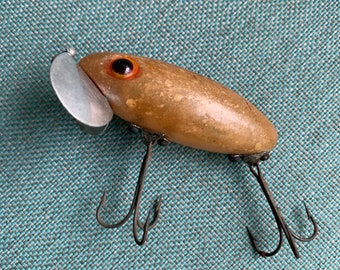 Jitterbug Lure Shrimp Finish Tough!  Vintage