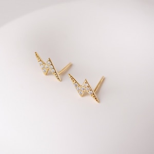 Lightning Bolt Stud Earrings|18k Gold Sterling Silver Earring| Dainty CZ Minimalist Studs|Tiny Flash Studs|Paved Lightning Cartilage|Conch