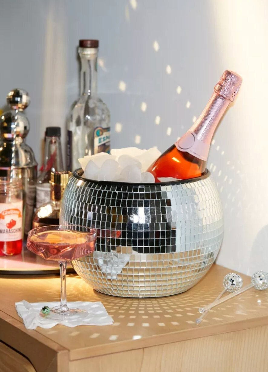 Bolaras Disco Ball Cup with Lid, Straw, Name Tag, Cocktail Cup for  Bachelorette Party Decorations, F…See more Bolaras Disco Ball Cup with Lid,  Straw