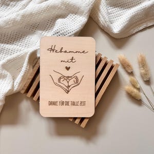 Karte für Hebammen aus Holz "Hebamme mit Herz" I Personalisierbar