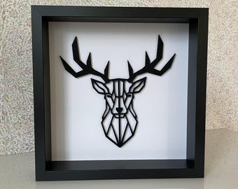 3D printed - Geometric deer in a picture frame