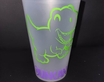 Personalized reusable dinosaur cup for children, birthday, kindergarten, baby shower, gift, christening, party, nanny, nursery...