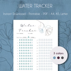Op de afbeelding: Printbare watertracker met een bloemenontwerp. De tracker heeft een dagelijkse doelstelling van 2 liter of 250 ml. De tracker heeft 12 rijen voor elke dag van de maand en 17 kolommen voor elke 250 ml water. De tracker is verkrijgbaar in drie kleuren: blauw, paars en grijs.