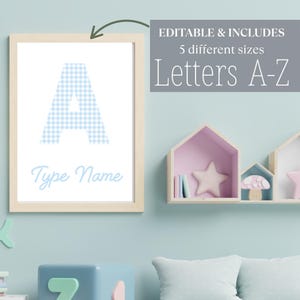 Arte de pared con iniciales de cuadros azules: lámina personalizada para habitación de bebé, decoración para habitación de niño, letrero con monograma personalizado, decoración de pared rústica para habitación de bebé.