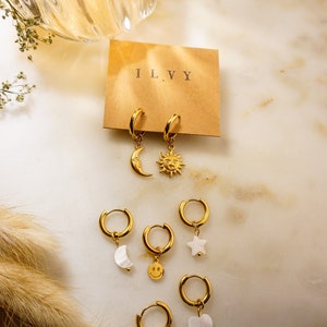 Ilvy | Mix & Match Creole 1 Ohrring Edelstahl Gold  mit Anhänger - Sonne, Mond, Herz, Stern, Perle