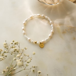 Ilvy | handmade pearl bracelet "Farida" with freshwater pearls white, gold | stainless steel