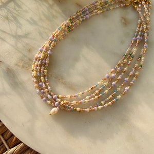 Ilvy | handmade colorful pearl chain necklace/choker in pastel tones made of glass beads | Gold stainless steel