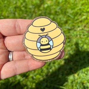 Bee Hive Badge Reel, Badge Reel, Nurse Badge Reel, Bee, Medical Badge Reel, Badge Holder, Nurse, Nurse Gift, Cute Badge Reel, Honey Badge
