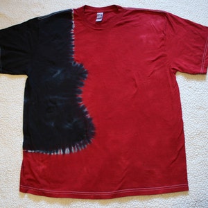 XL Acoustic Guitar Tie Dye Tee - Custom Red, Black