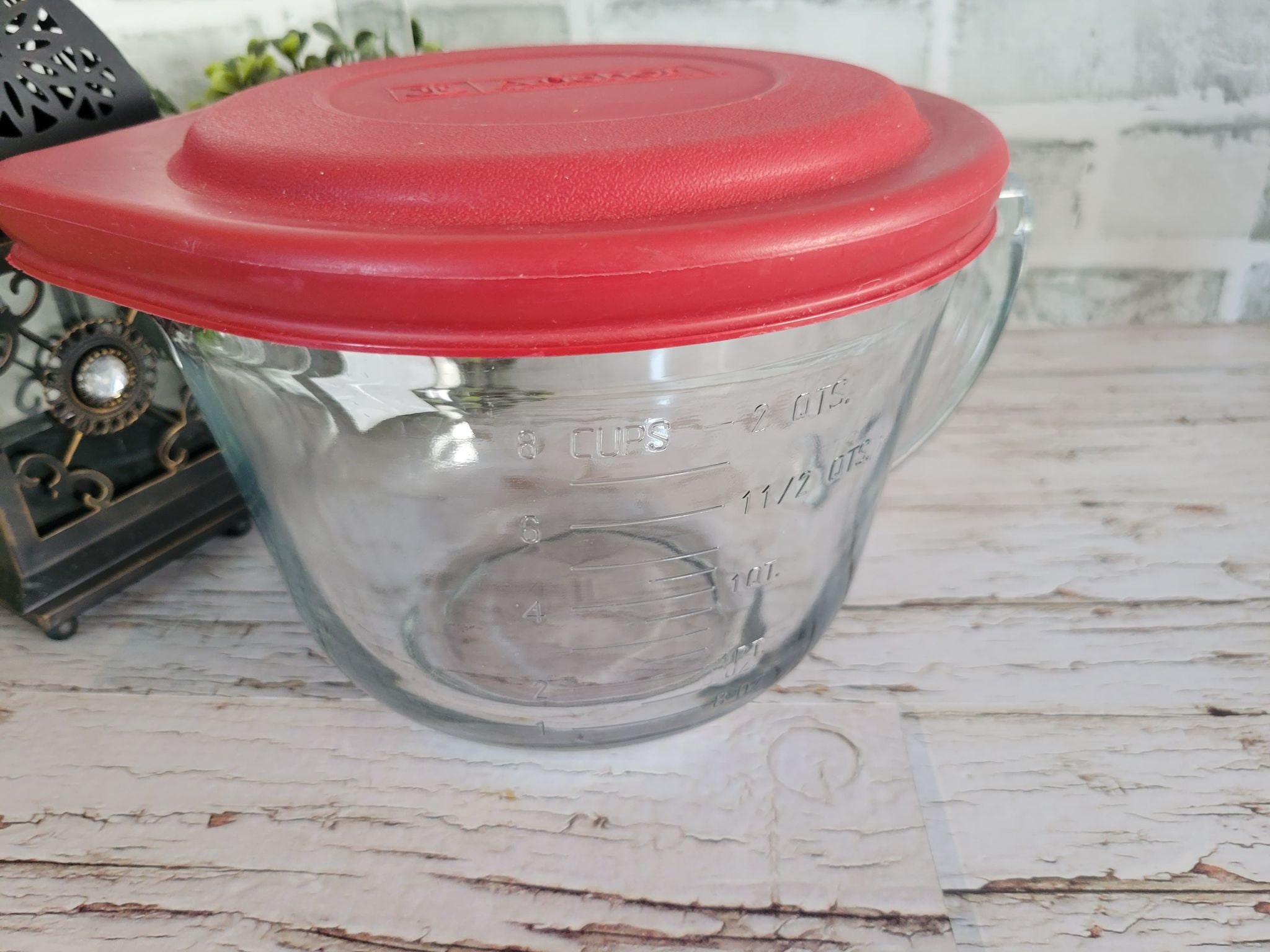 Vintage Plastic 4 Cup Measuring Cup, With Avocado Green Lid 