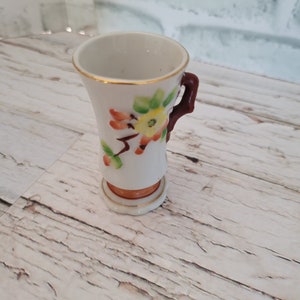 RARE- Vintage 1940&#39;s Gorgeous 3D Rose Miniature Bud Vase- Made in Occupied Japan