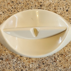 Tupperware Vintage 1970&#39;s Knife Rest- 1263-6- Almond