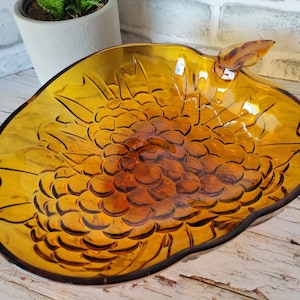 Indiana Carnival Glass- Vintage 1970&#39;s Amber Grape Design Fruit Bowl