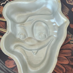 Wilton RARE 1976 Donald Duck Mini Cake Pan