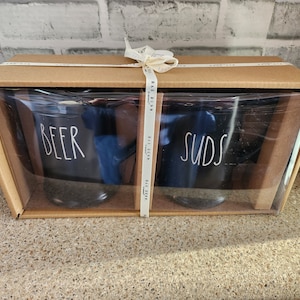 Rae Dunn- &quot;Beer&quot; & &quot;Suds&quot; Mug Set- Artisan Collection 23.6oz- New in Box- Set of 2