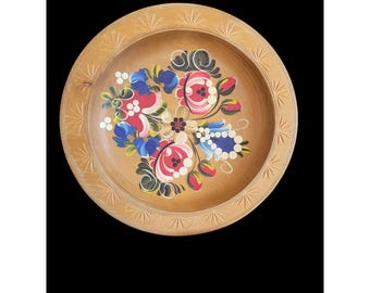 Plato de madera pintado a mano con motivos florales de arte popular polaco vintage de Innsbruck decorativo
