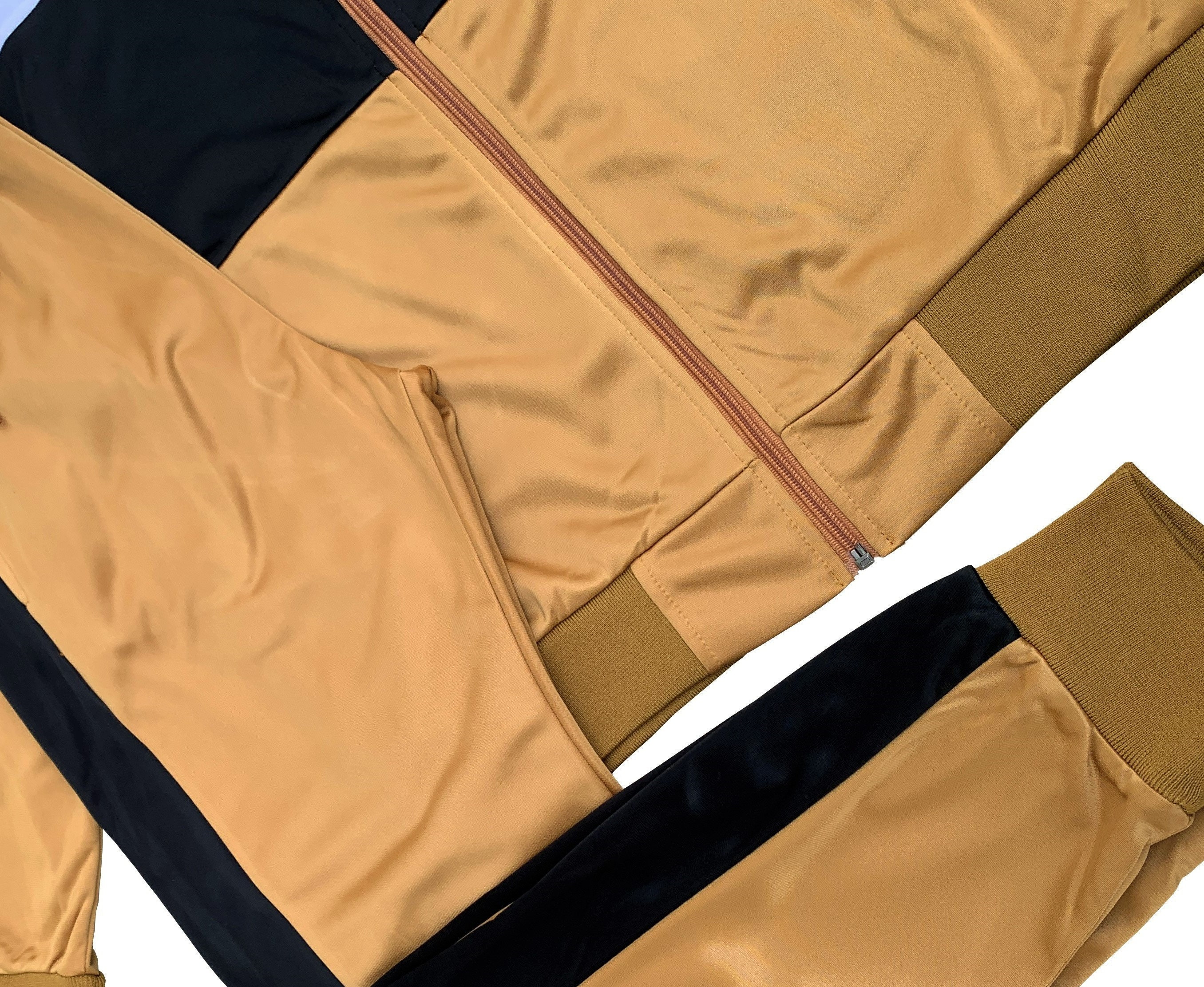 Men's Lightweight Beige Textured Tracksuit - Stylish Jacket & Jogger Set for Comfort and Performance