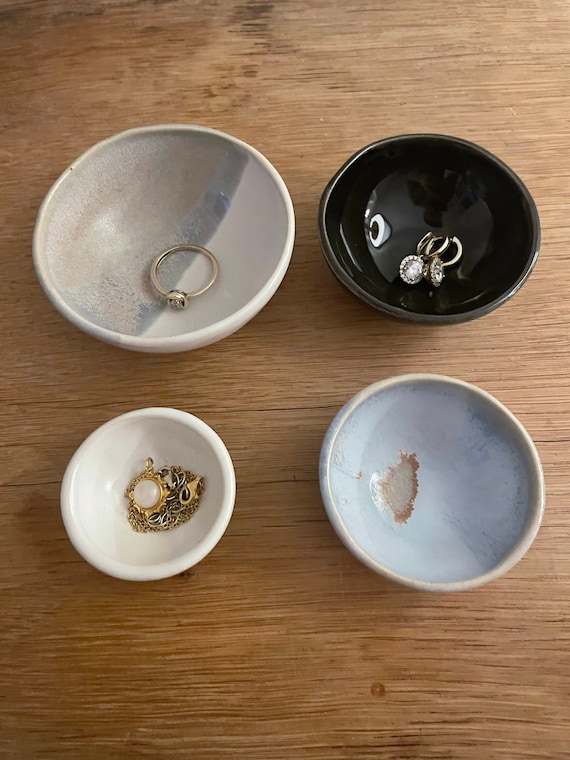 4er-Set Keramikschälchen - Handgefertig - Keramikschälchen, Tapasschalen, Dipschalen, Schmuckschalen, Ringschale / 4 Farben