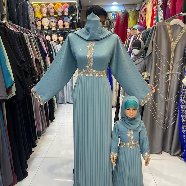 mother baby matching abaya set, mother daugter matching outfit, kids abaya, children kaftan, jilbab, Dubia abya, muslim dress, eid party