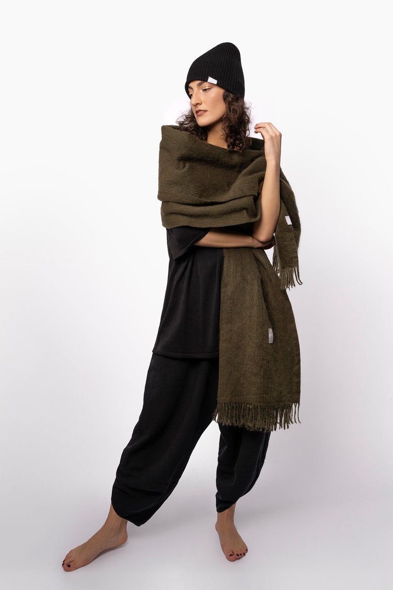 Unisex Green cashmere cotton blankie, Soft & Warm SNUG Versatile Shawl, 2.7m Long, Boho-Inspired, Modern cashmere wrap image 3