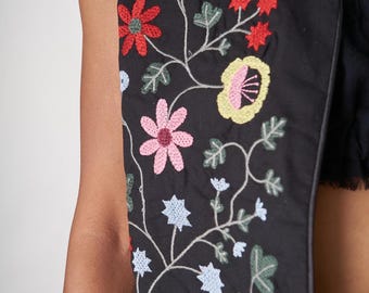 Bestickte Leinen Weste | Handgemachte Blumen Folk Art, Boho Weste