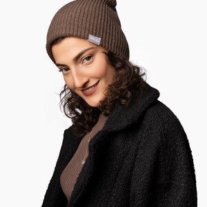 Hipster fisherman beanie, double-sided winter knitted beret Brown