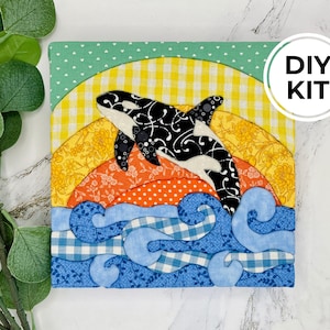 Orca Killer Whale Kinusaiga Beginners Kit, No Sew Quilting, Fabric Art, Craft Kit for Beginners, Seattle Souvenir, Kid Friendly Party Craft