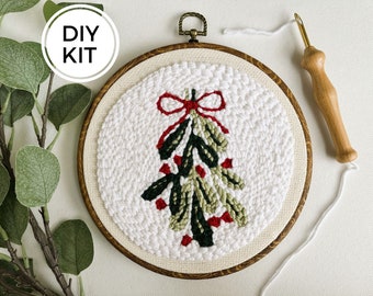 Mistletoe Punch Needle Kit, Christmas Beginner Rug Hooking DIY, Do it yourself Yarn Craft, Mindful Hand Habit, Handmade Holiday Décor