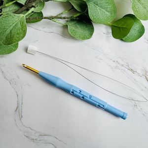 Punch Needle Yarn Embroidery Tool, Adjustable Size Needle & Wire Threader, Beginners Punch Needle Supply, Comfortable Plastic with Metal Tip
