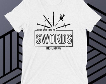 ¿Fanático de las armas medievales? Esta camiseta con cita es para ti camiseta de manga corta