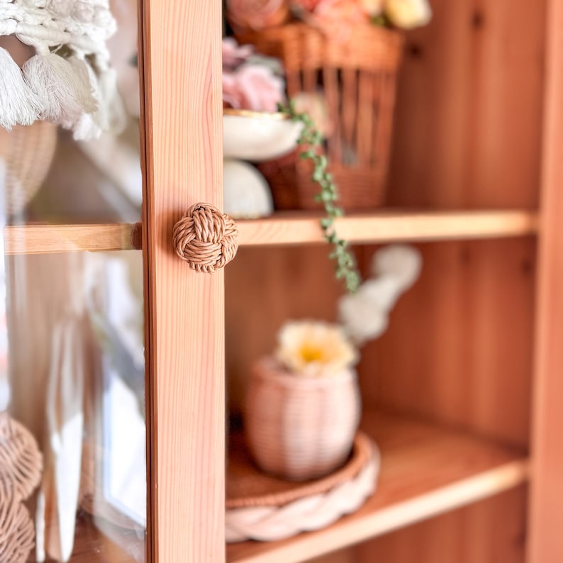 Poignée corde en paille, Poignée corde en osier, Boutons de tiroir, Poignées d'armoire bohème, Poignée de meuble en bois, Quincaillerie de commode en bambou image 1
