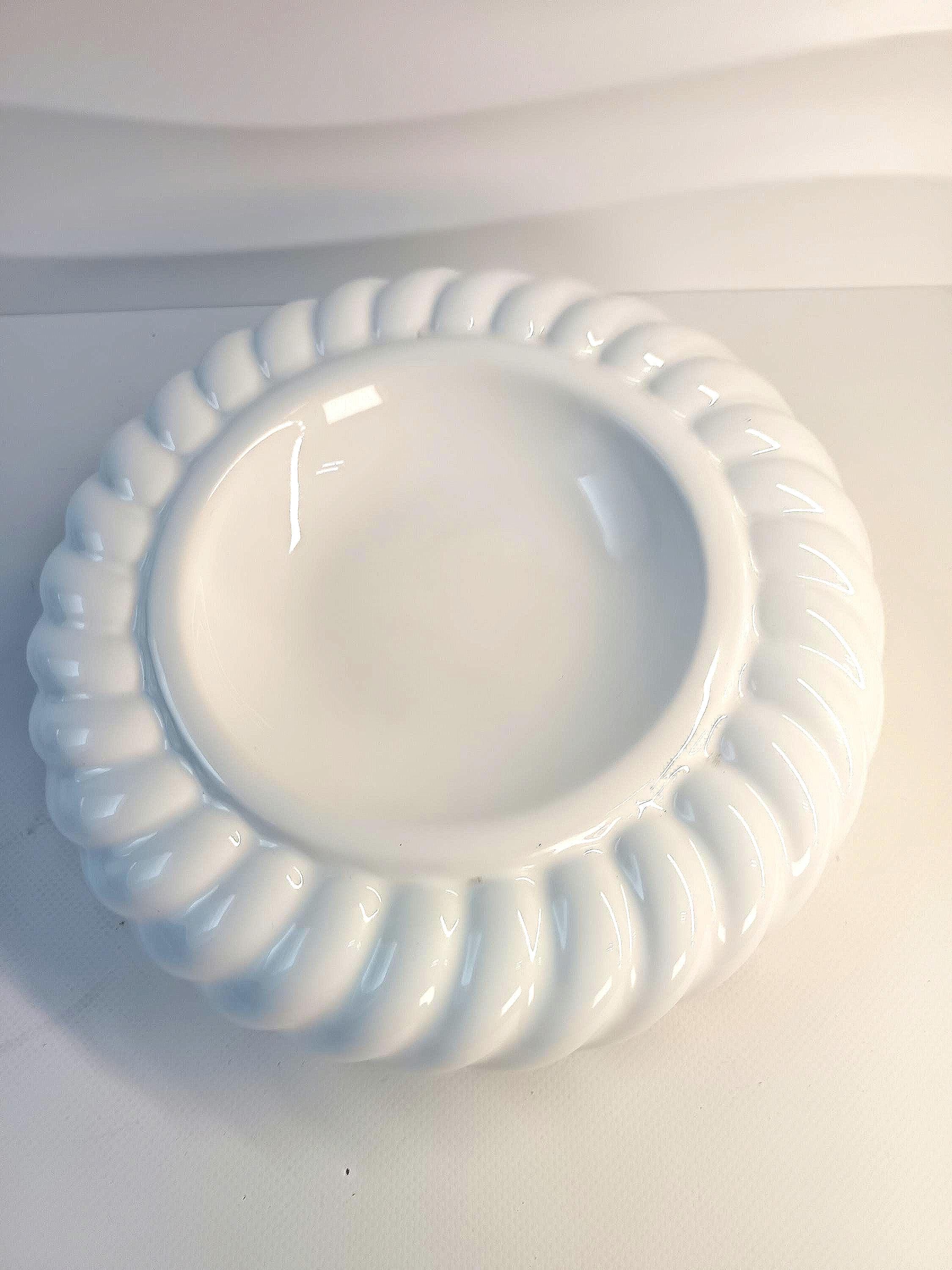 White Glazed Ceramic Ashtray or Catchall by Tommaso Barbi, 1960s