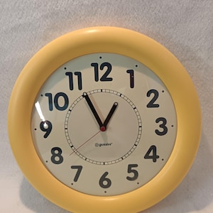 90s guzzini vintage wall 時計　ポストモダン 90s guzzini vintage wall 時計 ポストモダン Guzzini Clock - Etsy