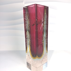 Submerged glass vase from Murano, 1960s, designed by Flavio Poli. H 25 cm