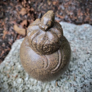 FREE SHIPPING Octopus Vase with lid, Fine art, Hand thrown urn, pacific northwest decor, Octopus jar, Octopus decoration