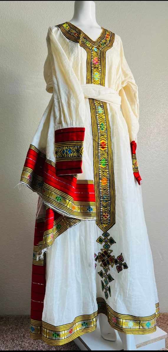 Habesha dress  Ethiopian traditional dress, Ethiopian dress