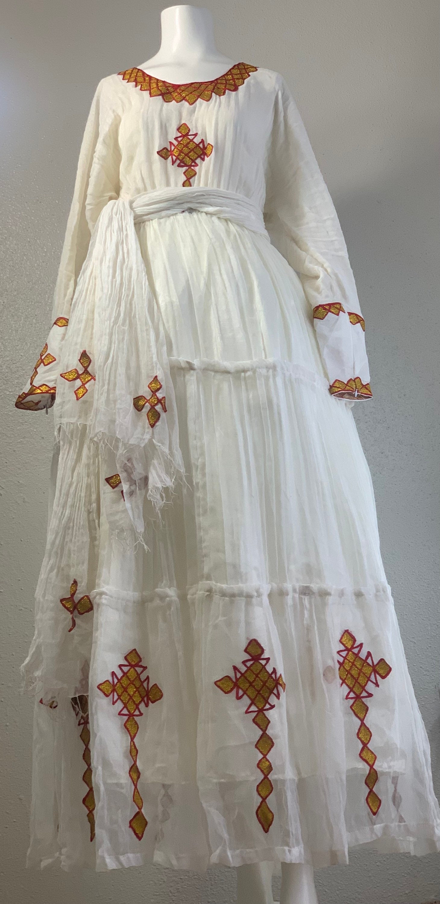 Ethiopian Traditional Dress/kemis. Ethiopian Dress, Habesha Dress ...