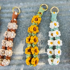 High Tide Wristlet Crochet PATTERN Keychain Clasp Fast 