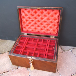 Antique jewellery box Victorian 19th century, inlaid, document, vintage wood, ring, necklace, watch, pendant, brooch, bracelet, gold, silver