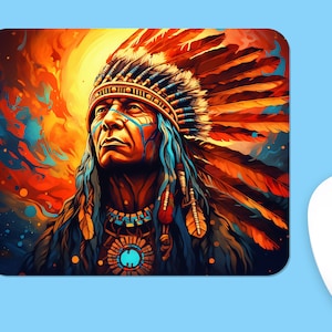 Puede incluir: Una ilustración colorida de un hombre nativo americano con un tocado de plumas. El fondo es una mezcla vibrante de naranja, amarillo y azul.