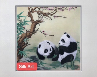 King silk art handmade embroidery wildlife animals Panda Bears 34260