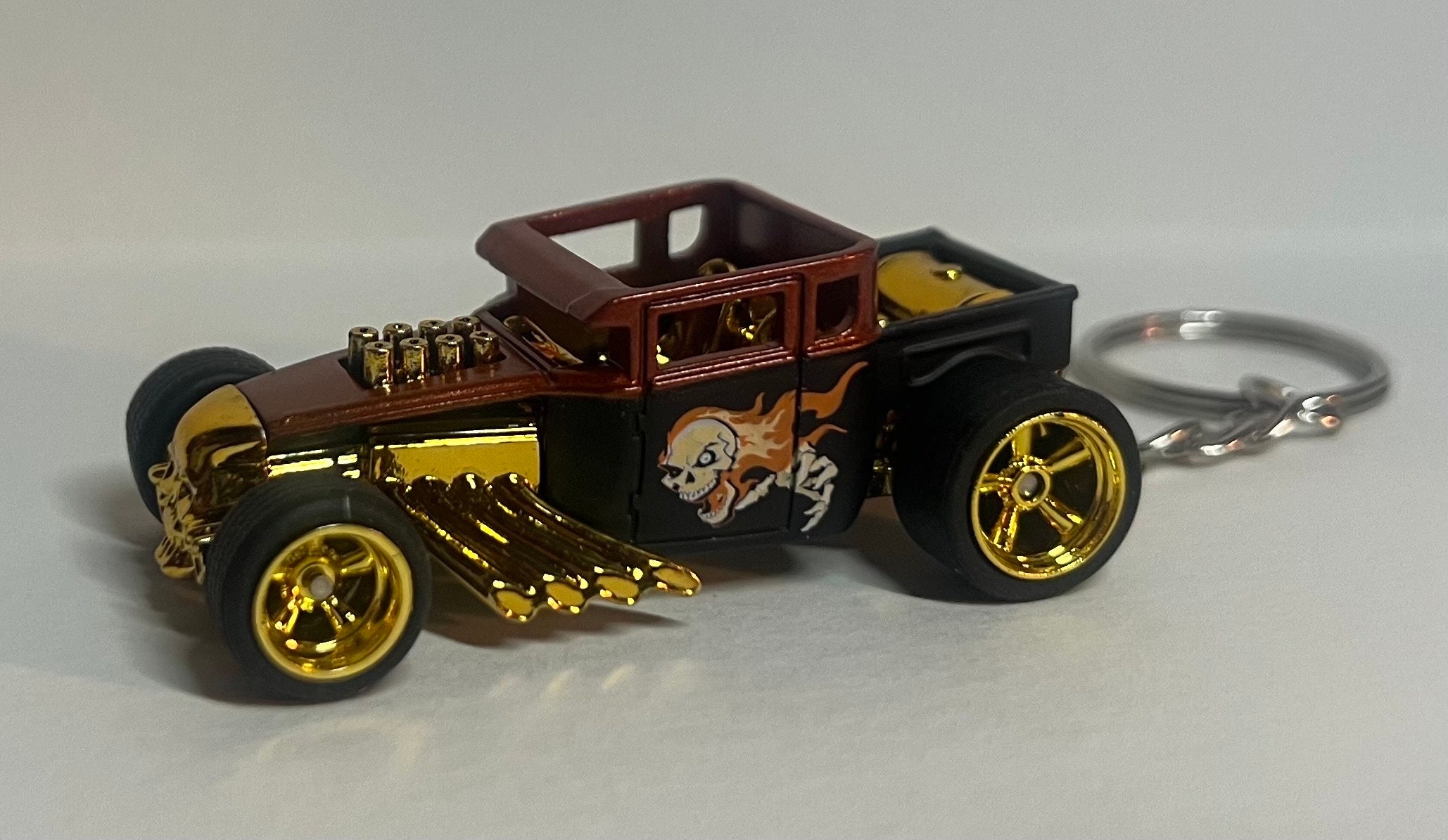 ラリーズGARAGE限定カラー ボーンシェイカー ミニカー BONE SHAKER