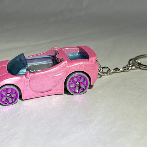 Hot Wheels Barbie Extra Keychain *V1