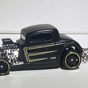 Hot Wheels ‘32 Ford (black)Keychain